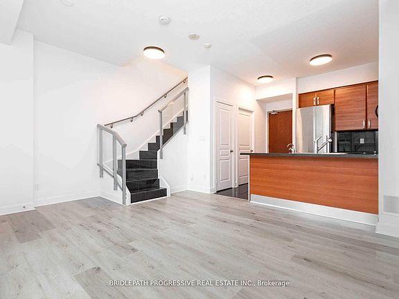 2nd image of 1 Avondale Ave #507