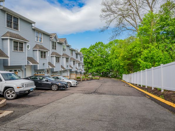 718 Broad St #7B, Meriden, CT 06450