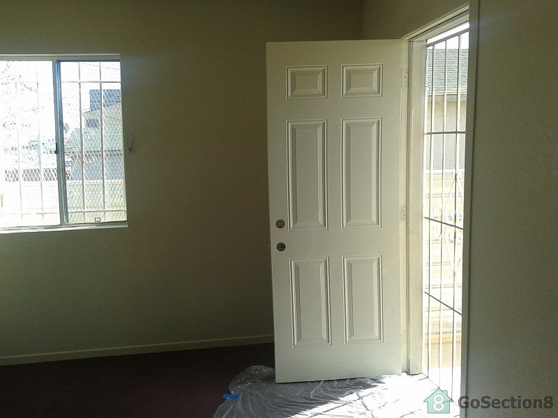 1st image of 1542 W Century Blvd