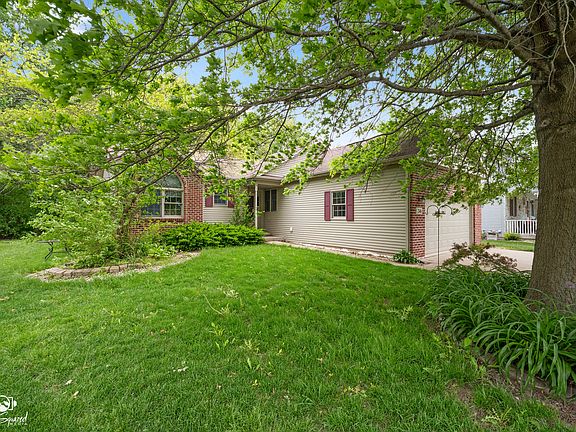 2nd image of 246 Teal Ln