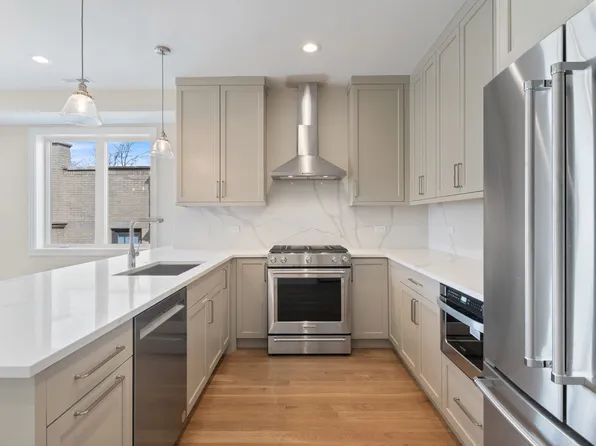 4861 N Hermitage Ave, 4861 N Hermitage Ave #3S, Chicago, IL 60640