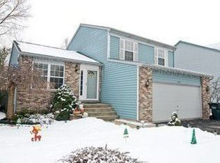 2703 Sycamore Dr, Waukegan, IL 60085