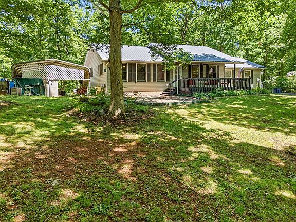 3rd image of 2455 Oak Knoll Dr