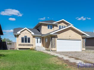 933 Brack Ct, Martensville, SK S0K 0A2