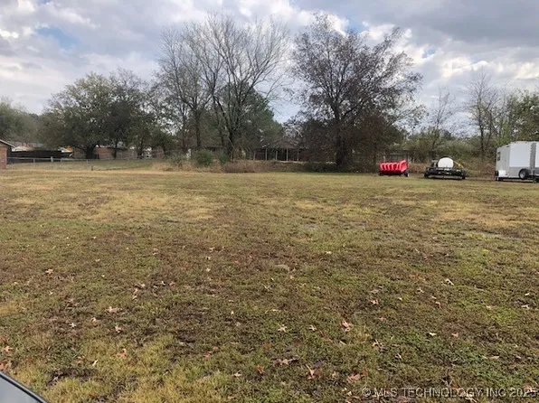 1809 Deer Run, Muskogee, OK 74403