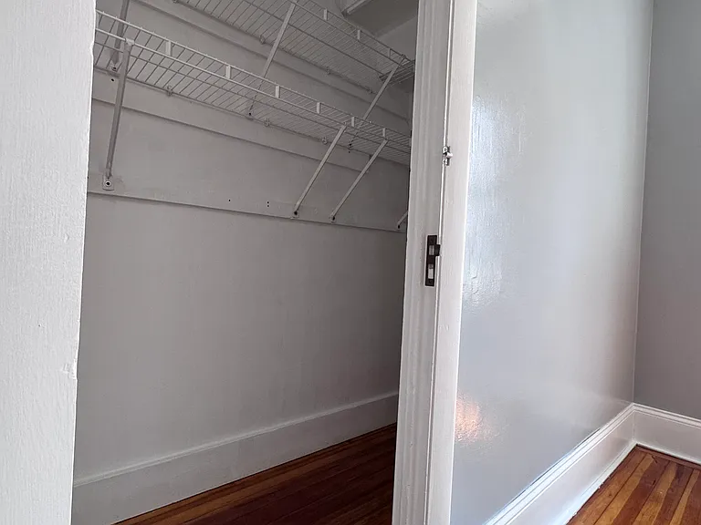 17 Forest Ave #17 — Photo 10