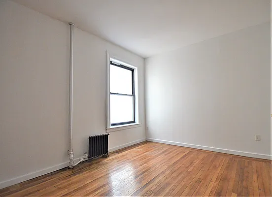 Rented by CITY SKYLINE REALTY INC | media 27