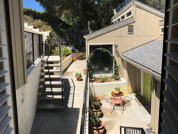 Front entrance court yard