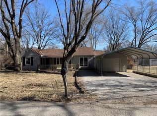 227 Central St, Excelsior Springs, MO 64024