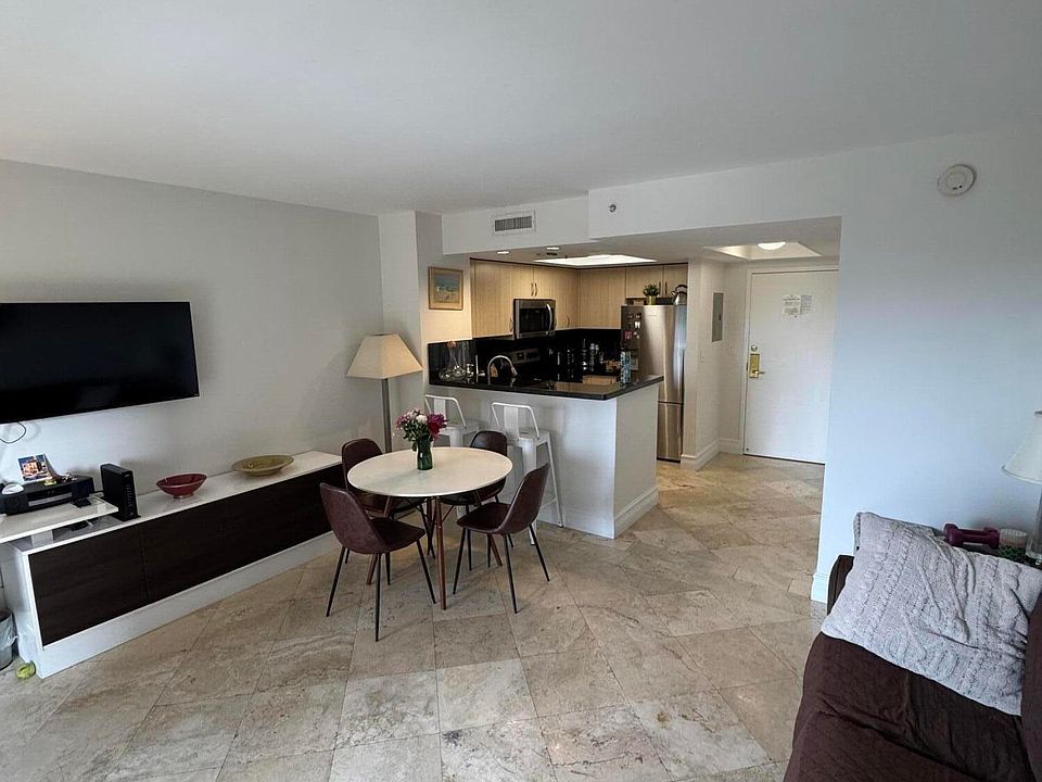 2nd image of 2951 S Bayshore Drive