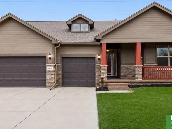 18721 Mason St, Elkhorn, NE 68022