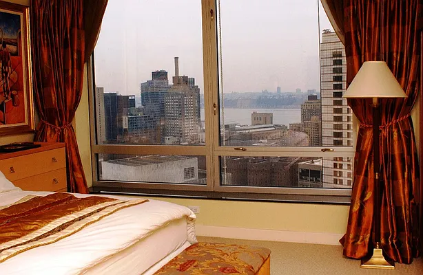 Sold by Real Direct | media 6