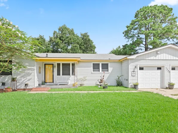 1530 Saint Jude Ave, New Iberia, LA 70560