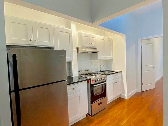 2nd image of 365 Ocean Ave APT 2