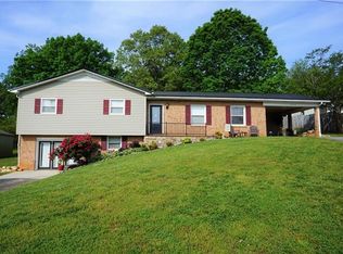 4093 Kendell Pl, Hudson, NC 28638