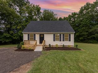 212 Cross Ct, Mathews, VA 23109