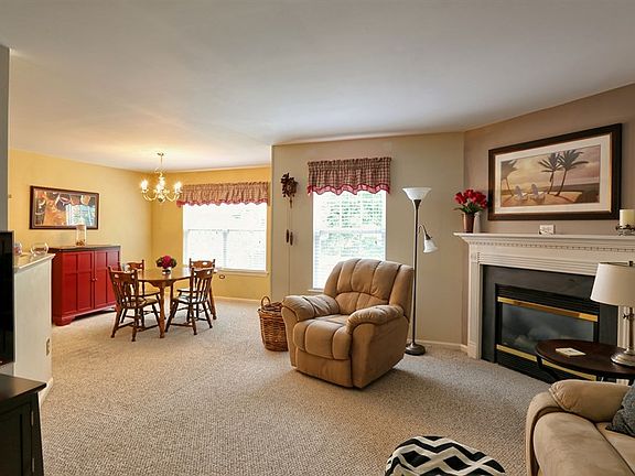5th image of 217 Beckington Ct