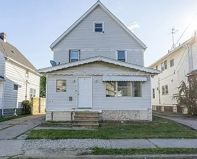 2115 W 105th St Photo 1