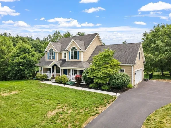 1 Oakes Landing, Shirley, MA 01464