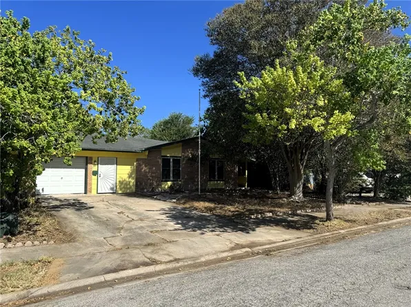 814 Crestview Dr, Corpus Christi, TX 78412