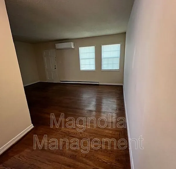 1212 Parham St — Photo 11