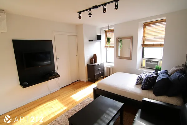 Rented by APT212 INC | media 2