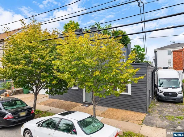 2215 Grier Avenue, Linden, NJ 07036