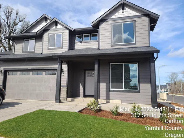 696 E Wilson St, Carlton, OR 97111