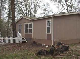 879 Three Pines Rd, Grants Pass, OR 97526