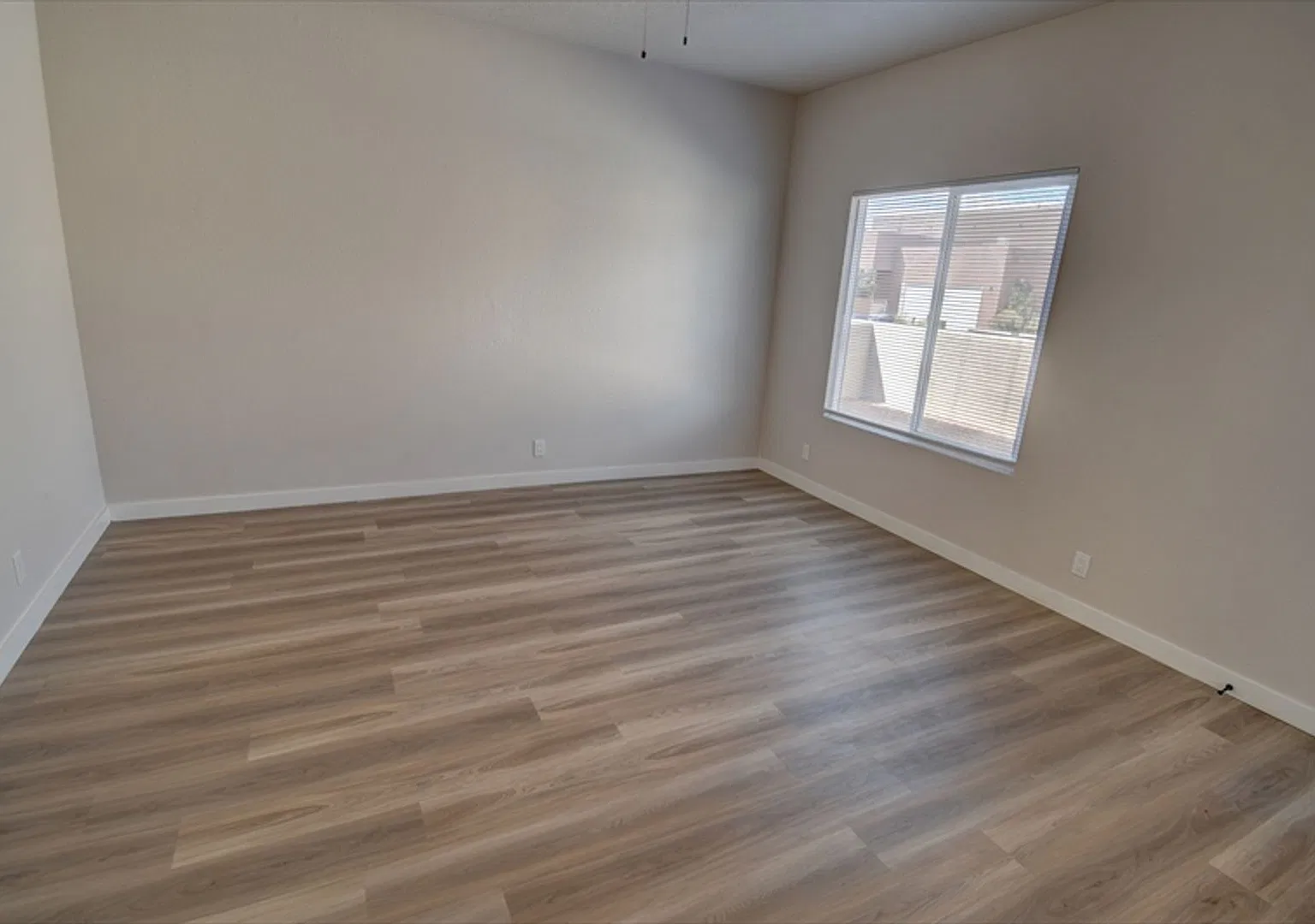 Amazing Remodeled Town Home in North Valley — Photo 3