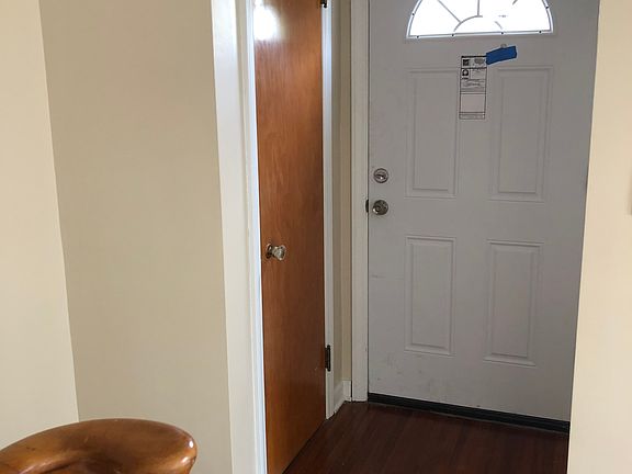 4th image of 55 Darwin Dr
