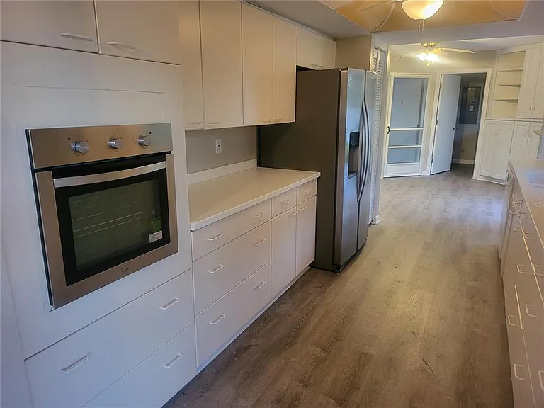 1711 Settlers Dr #7 — Photo 24