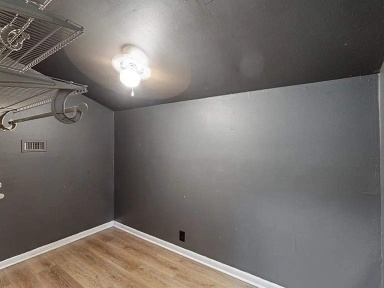9313 Evening Star Ln — Photo 16