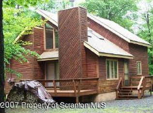 56 Conservancy Ct, Gouldsboro, PA 18424