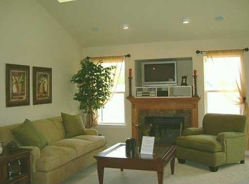 5th image of 2683 Bluewater St