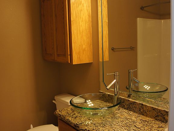 5th image of 112 Autumn Place Dr
