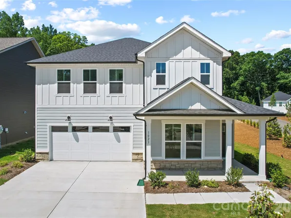1023 Wt Ferguson Dr, Matthews, NC 28104