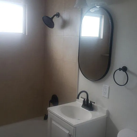 13105 S Brock Ave — Photo 6