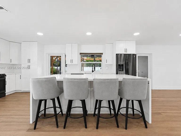 8951 NW 21st St — Photo 10