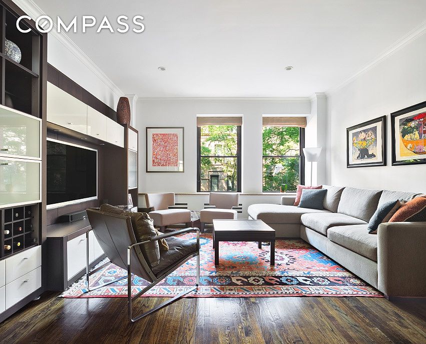 1st image of 104 W 70th St APT 3B