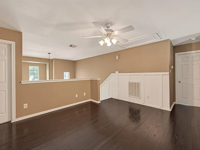 4702 Autumn Orchard Ln — Photo 8