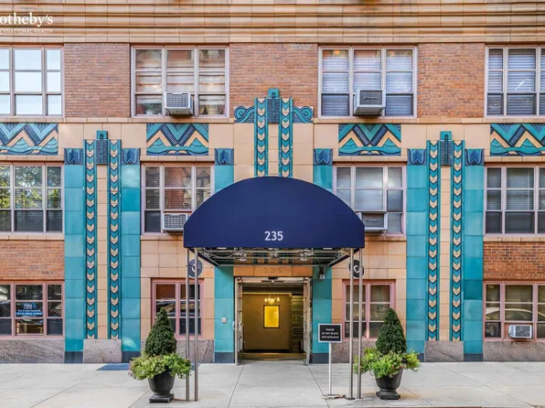 235 East 22nd Street image 18 of 18