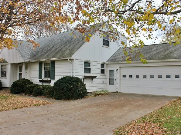 7185 Sisson Hwy, Hamburg, NY 14075