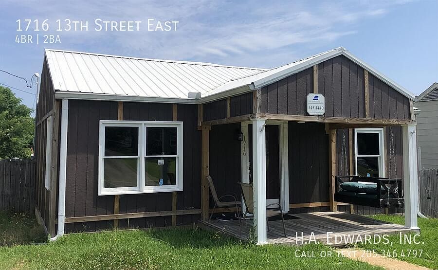 1st image of 1716 13th St E