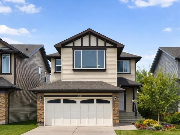 1580 S New Brighton Dr SE, Calgary, AB T2Z 0P8