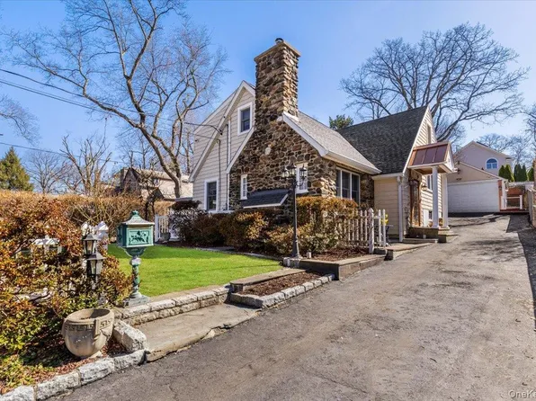 58 Kingston Avenue, Yonkers, NY 10701