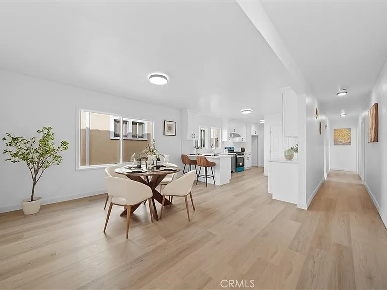 1558 Hauser Blvd — Photo 8