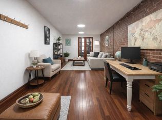 114 E 4th St APT 2, New York, NY 10003