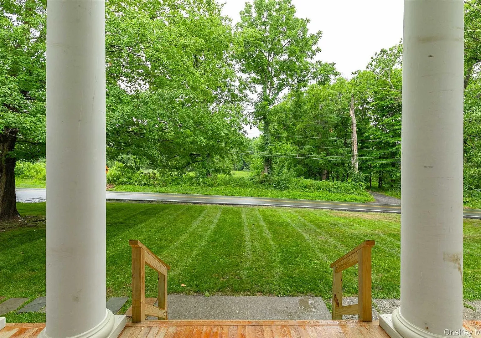 1 bed, 1.0 bath, 750 sqft, $1,800 — Photo 2