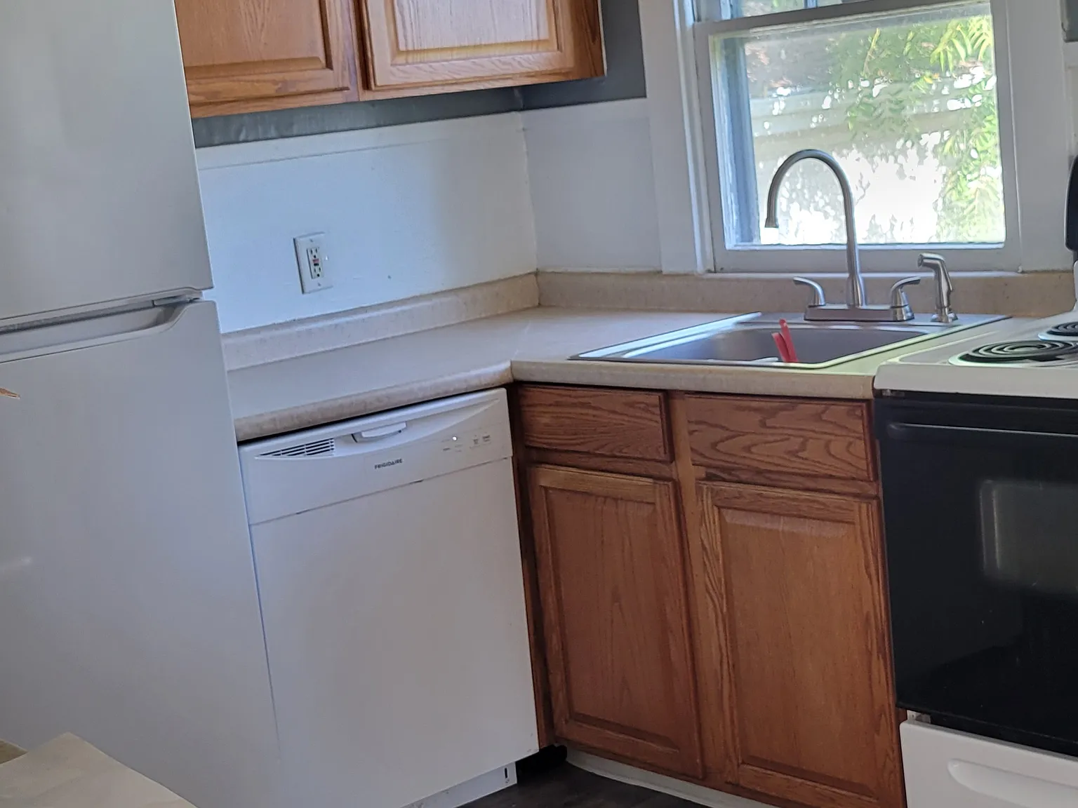 2 bed, 902 sqft, $1,025 — Photo 4